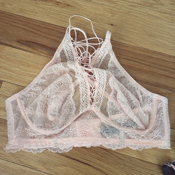 Bundle of Victoria’s Secret Lace Bralettes - Picture 2 of 16